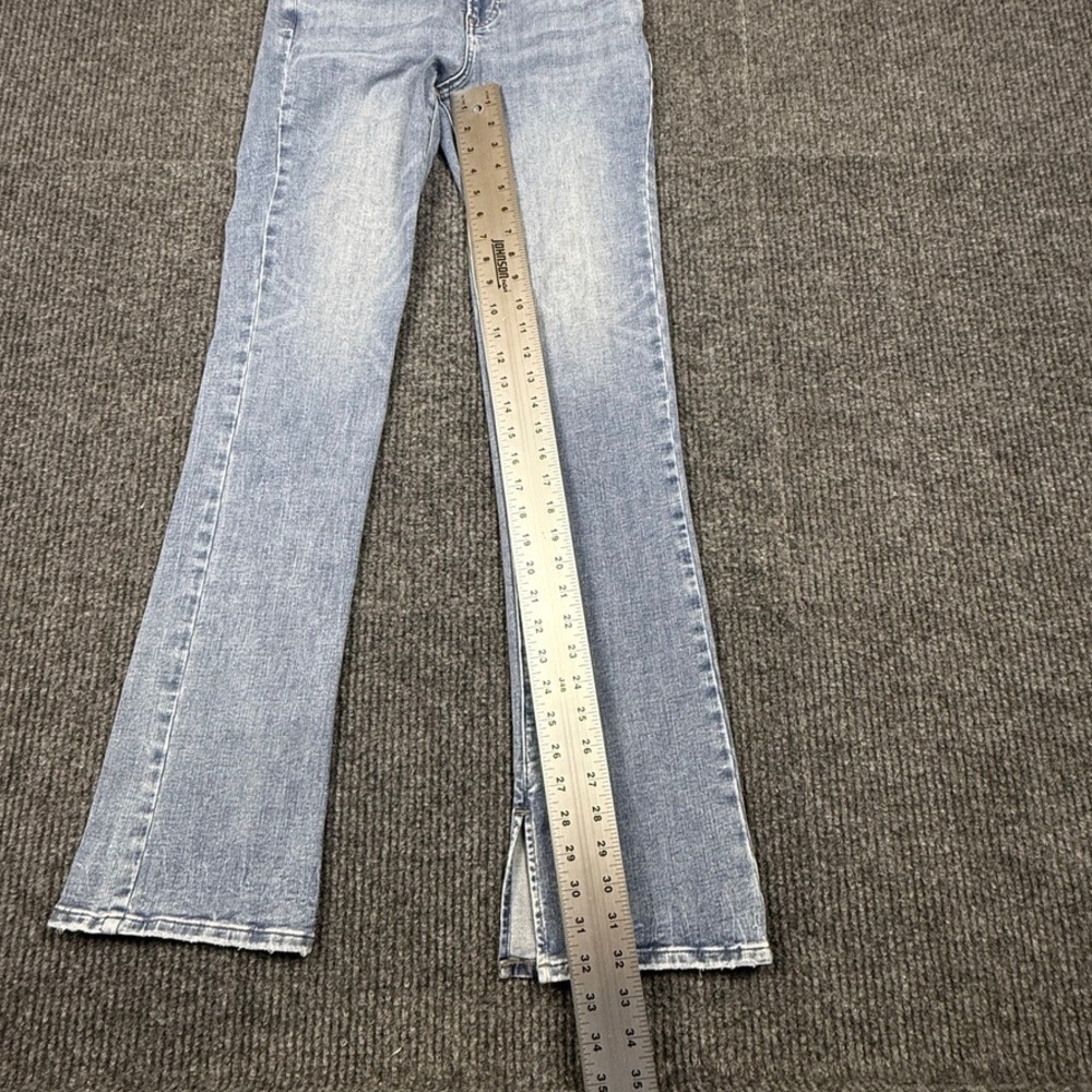 Express Skyscraper Mid Rise Ultra Hyper Stretch Flare Jeans Light Wash Size M/8 - Picture 7 of 16